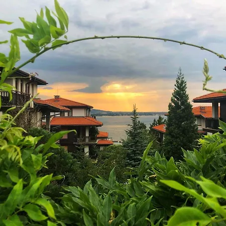 Sea Breeze Veranda In Santa Marina Apartament