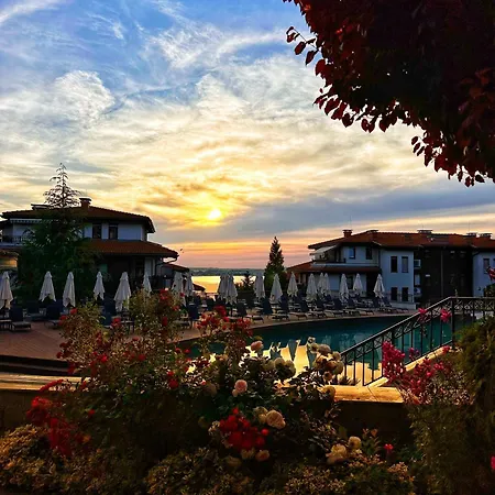 Sea Breeze Veranda In Santa Marina Апартаменты *