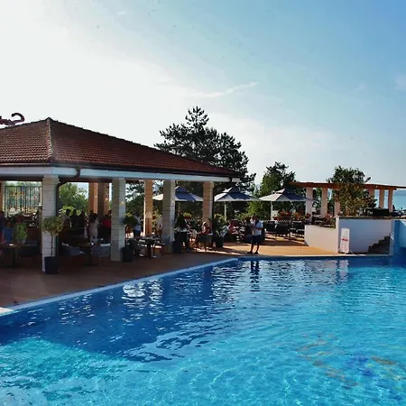 Апартаменты Sea Breeze Veranda In Santa Marina Созополь