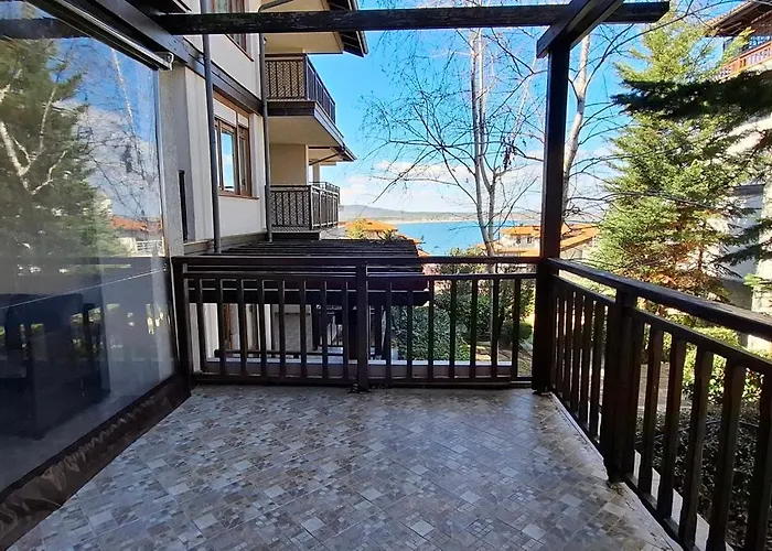 Sea Breeze Veranda In Santa Marina Apartament