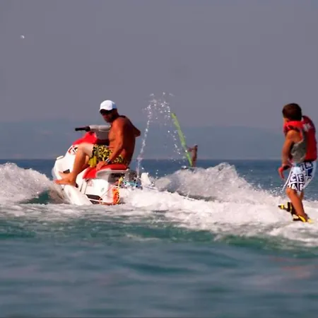 Sea Breeze Veranda In Santa Marina דירה