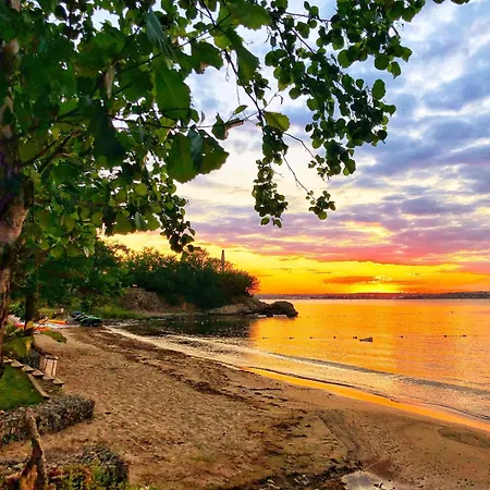 Sea Breeze Veranda In Santa Marina アパート *