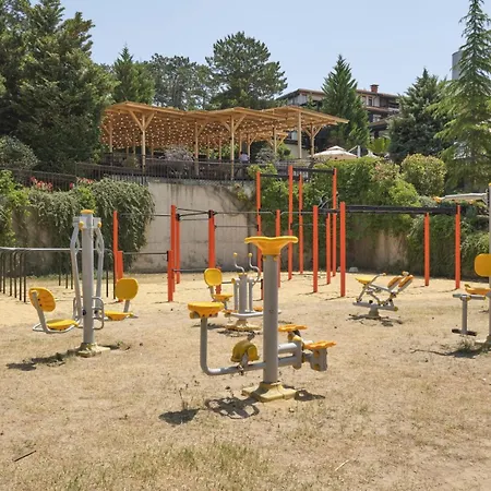 Sea Breeze Veranda In Santa Marina סוזופול