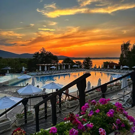 Sea Breeze Veranda In Santa Marina アパート *