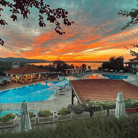 Sea Breeze Veranda In Santa Marina