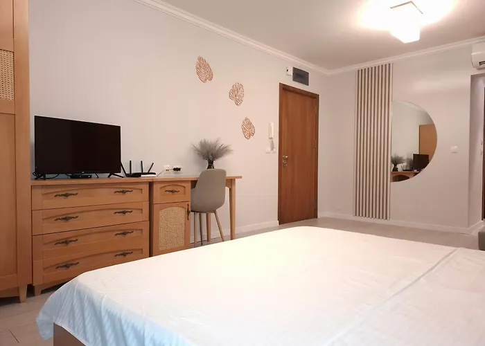 Sea Breeze Veranda In Santa Marina Апартаменты